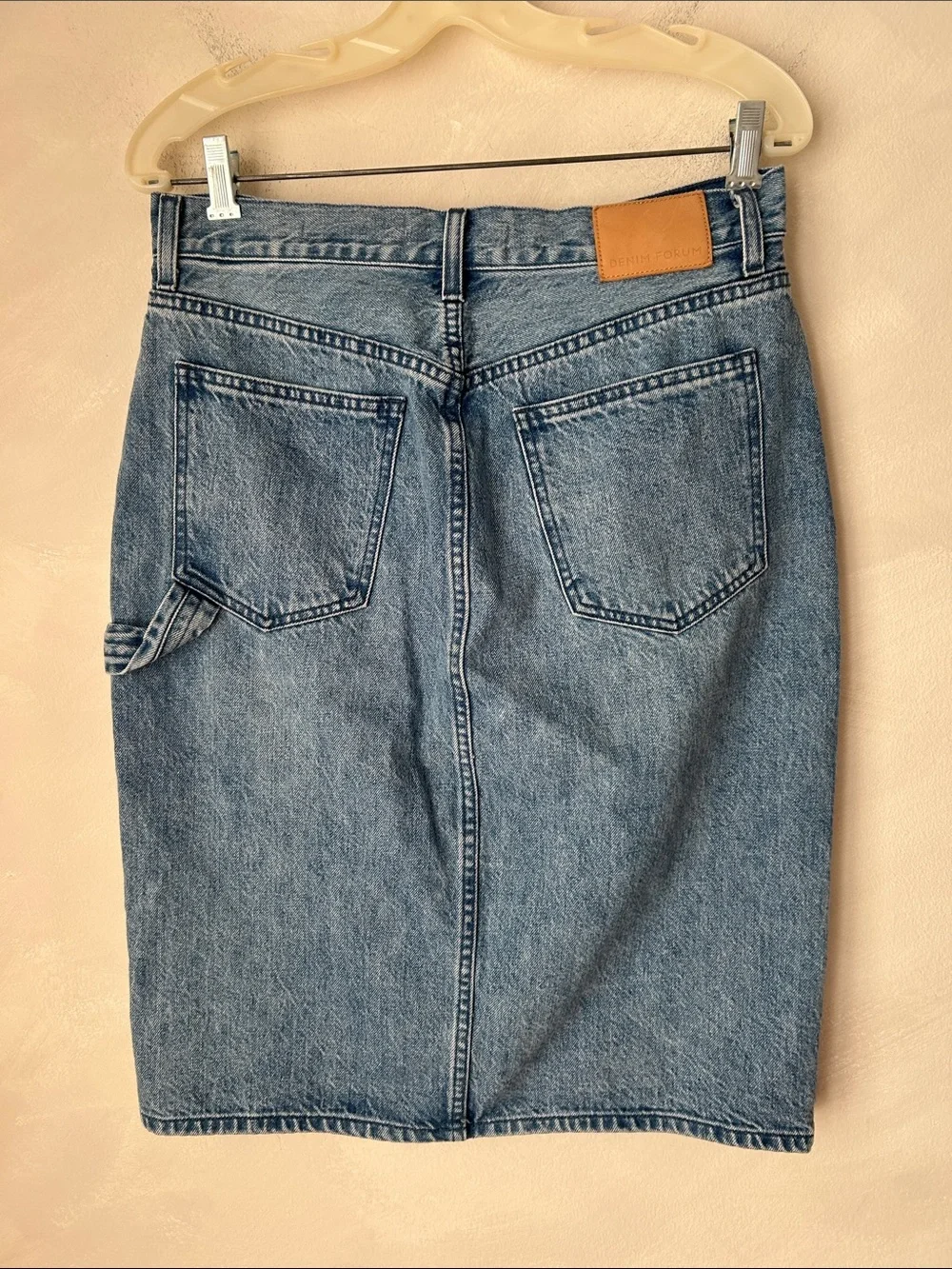 Aritzia Denim Forum The 90’s Pencil Midi Denim Skirt in Blue Sz 28 utility - Picture 11 of 15
